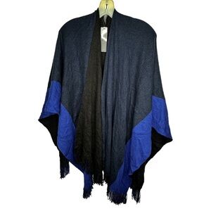 Accessory St. New York‎ Sweater Cape nwt